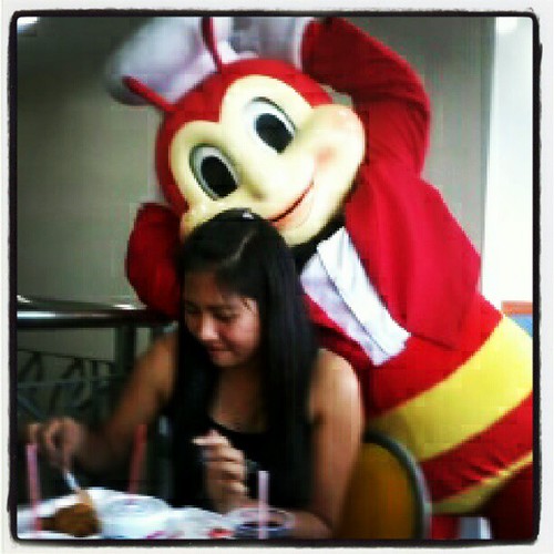 #jollibee and princess jabnuy @jas_tin h by rikki.shiratori, on Flickr